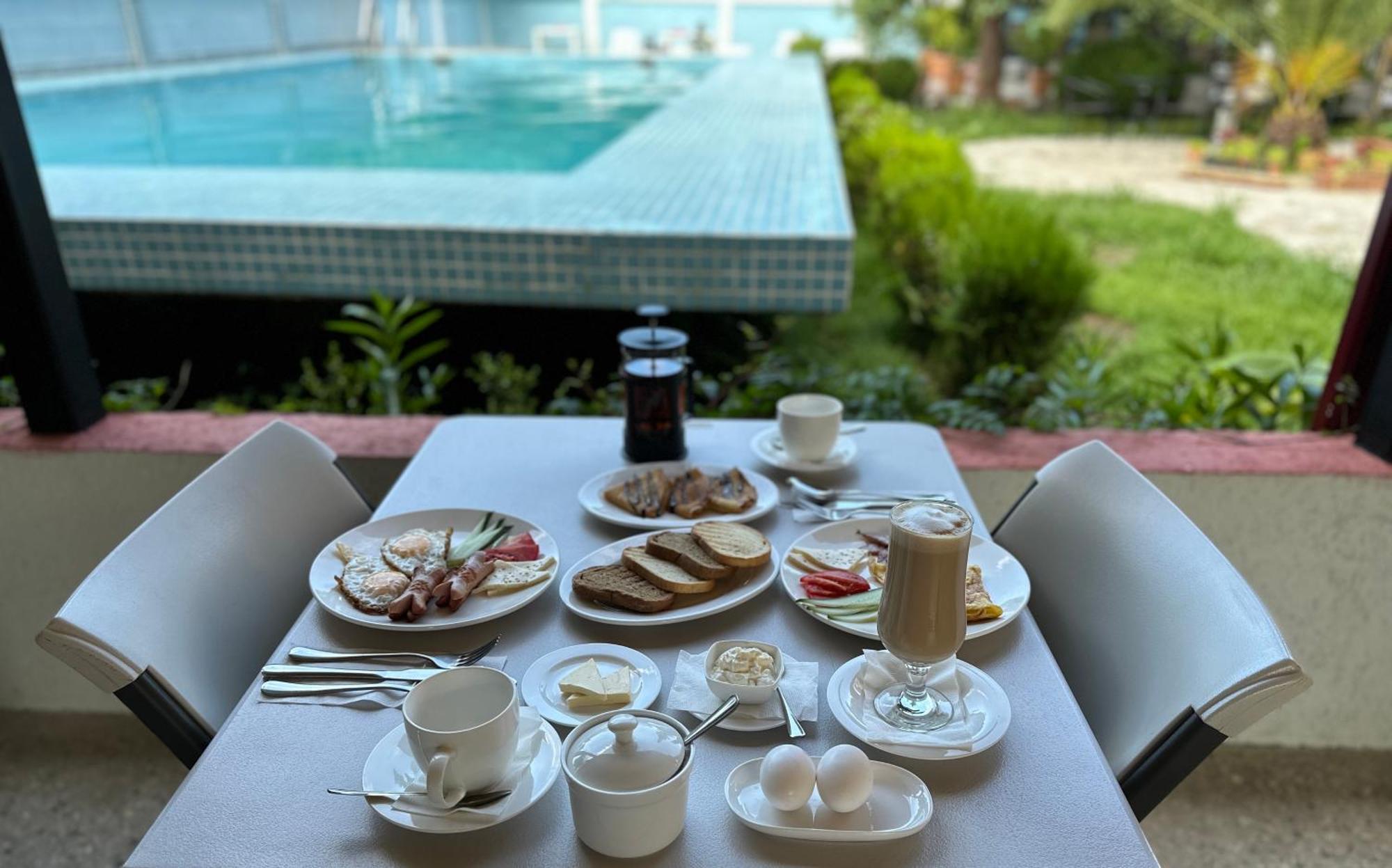 Hotel Mirage Ureki Bagian luar foto